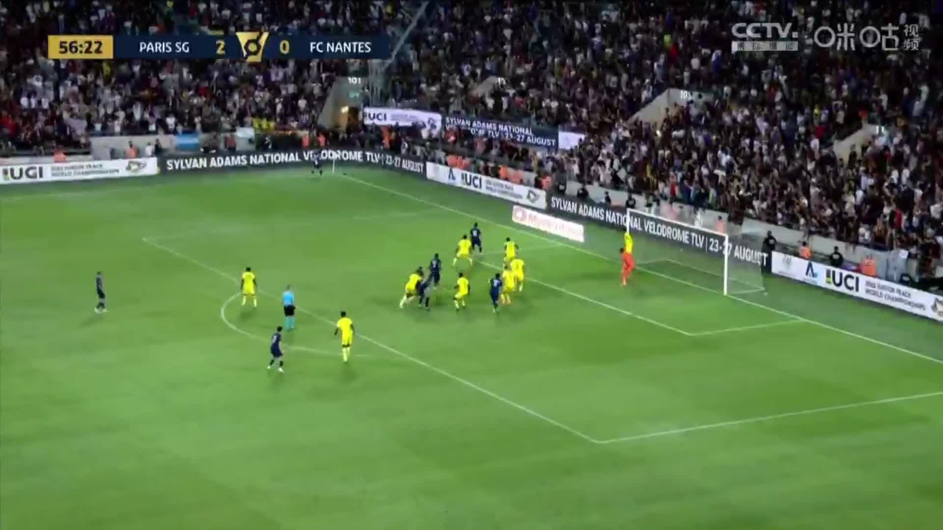 萨拉维亚打门被扑 拉莫斯脚后跟补射破门 巴黎3-0领先