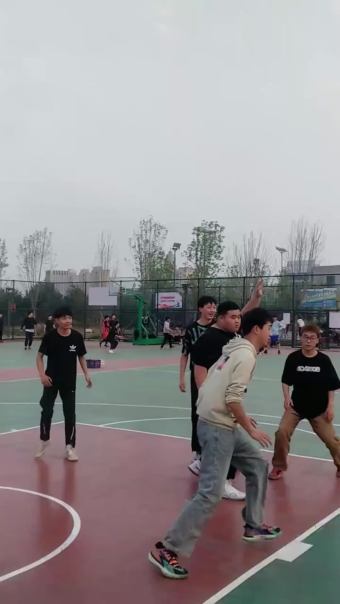 哈哈哈！任何技巧在绝对重量面前都不值一提????