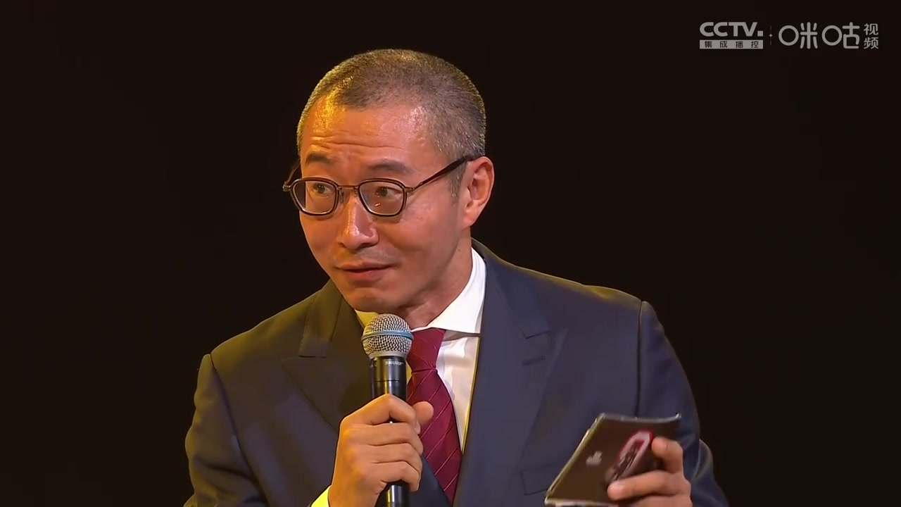 网传退役仪式嘉宾名单????易建联回应：华仔是我写的...陈江华！