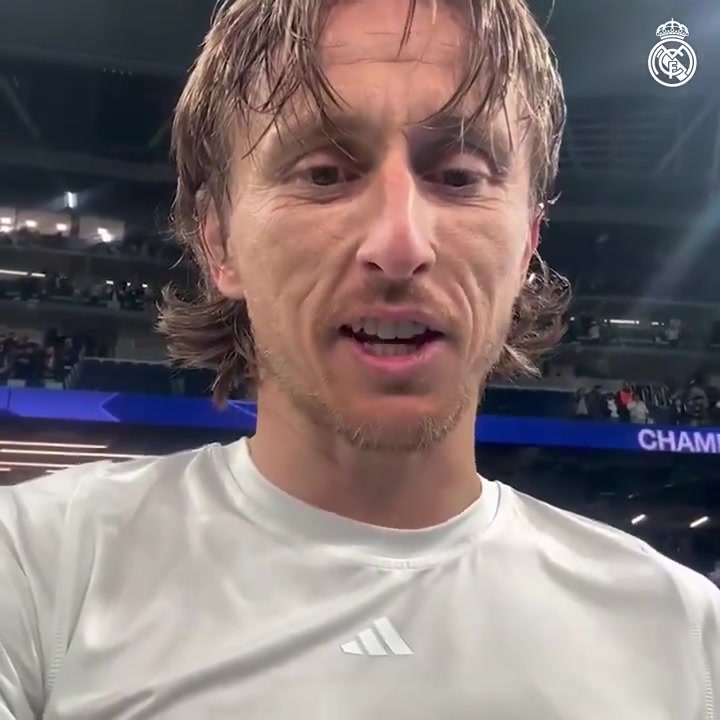 ????魔笛向你发来问候：很高兴在主场拿下3分，胜利是最重要的 Hala Madrid