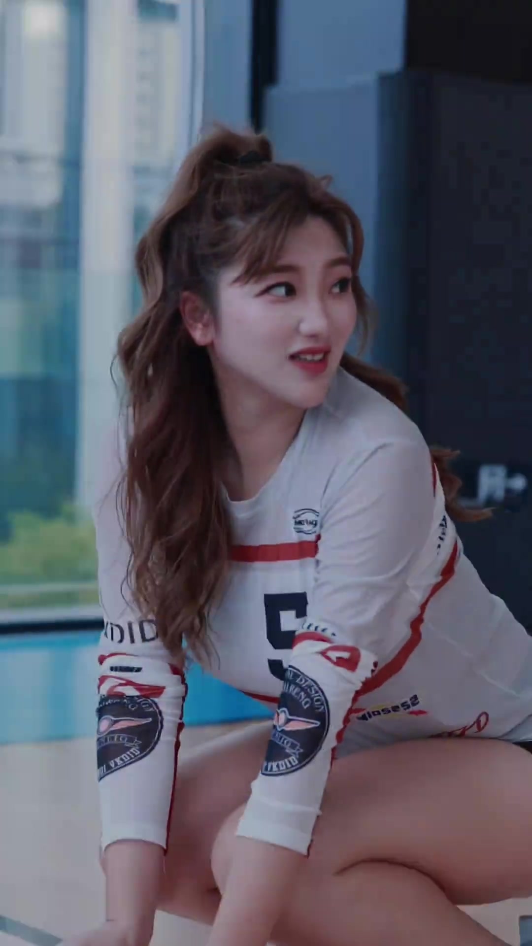 175cm+140kg的篮球女孩你打得过吗？