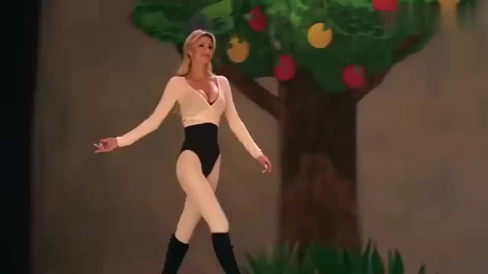 有吧友知道这是什么电影吗？奥胖看到性感美女，眼睛都直了！????