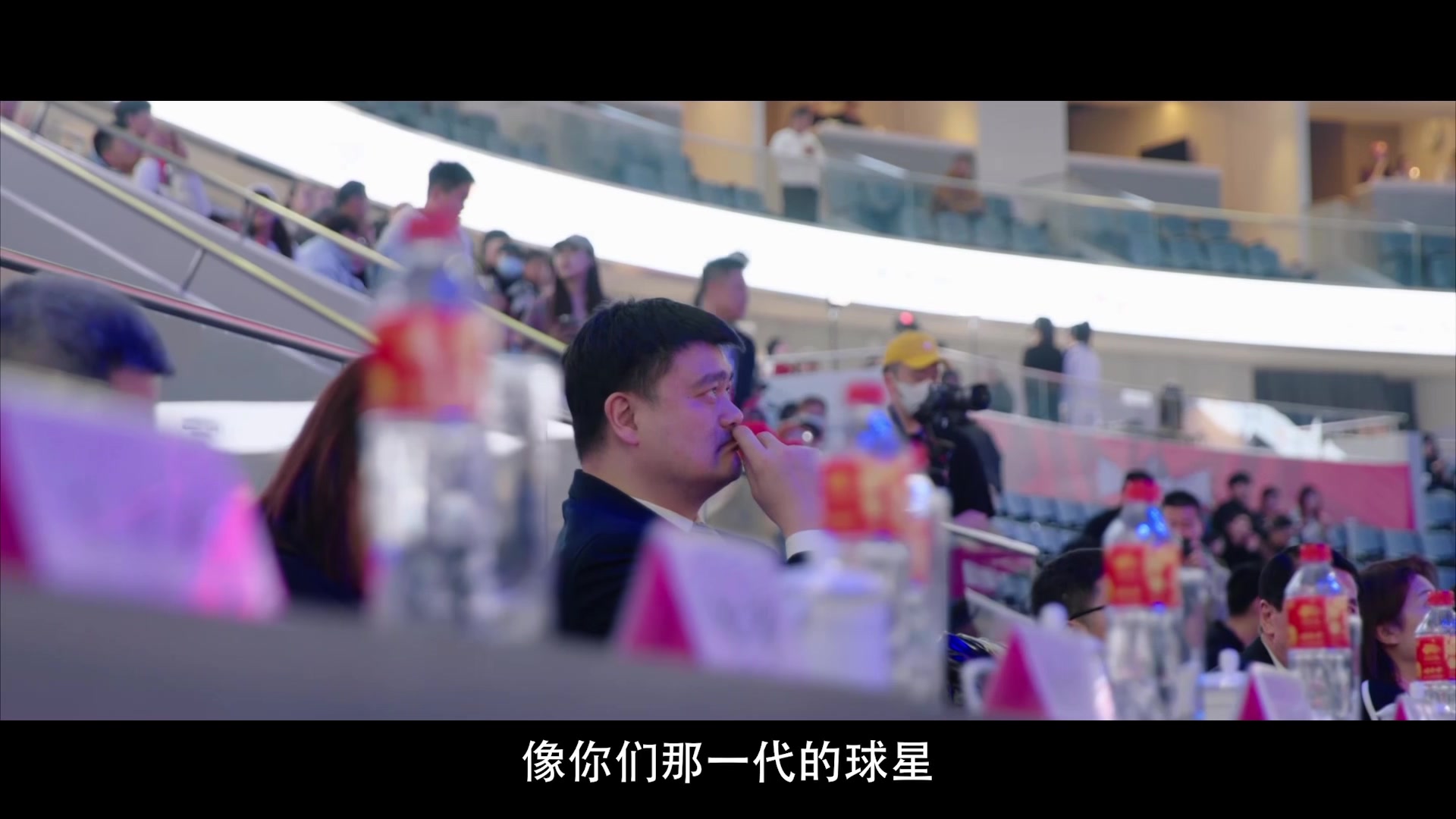 姚明回应为啥很难再出姚明：媒体环境多样 球迷注意被各种碎片化信息分散