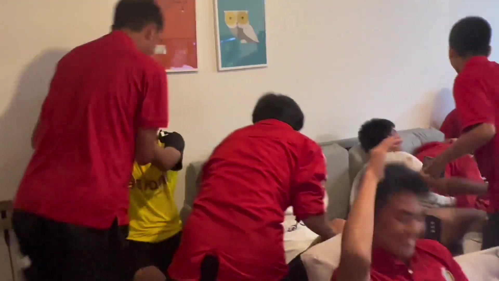 董路：皇马2:0后，现场有人欢喜有人忧????