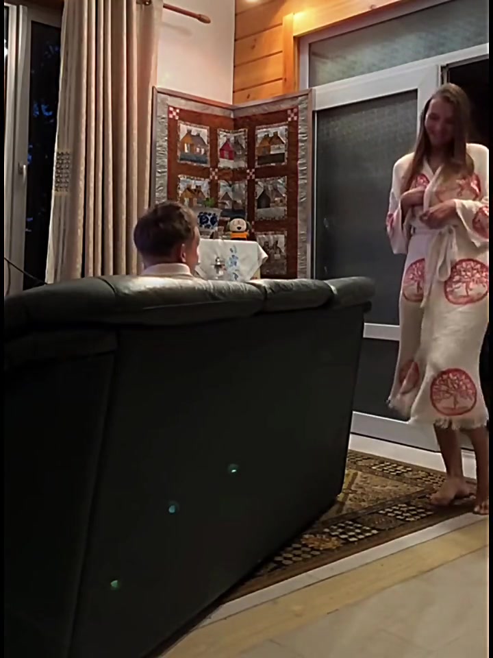 就算你脱光，也不能打扰我看欧冠决赛????