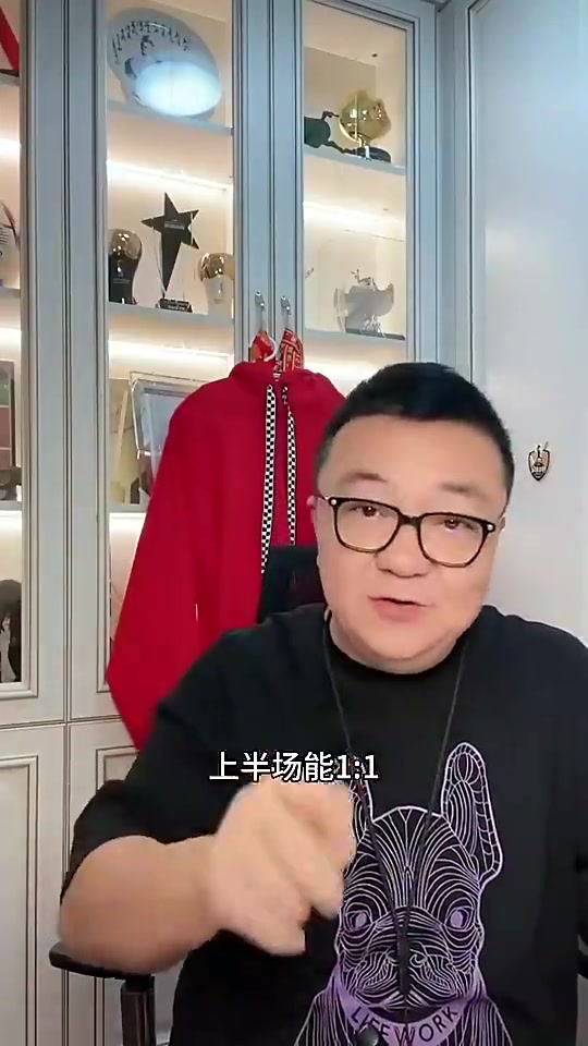 你觉得呢？董路：中国人短时间内踢不了复杂足球