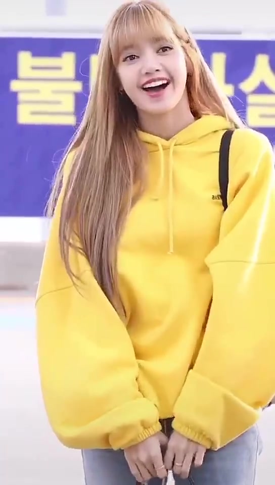 吧友们觉得有像吗？????少年唐斯撞脸韩国女团成员Lisa？