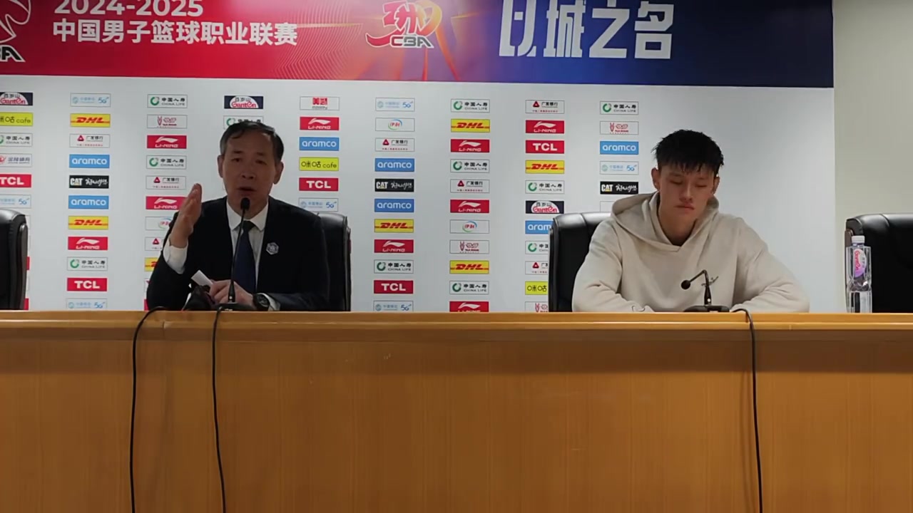 许利民：曾凡博不应该只局限于CBA的舞台，他应该放眼于NBA