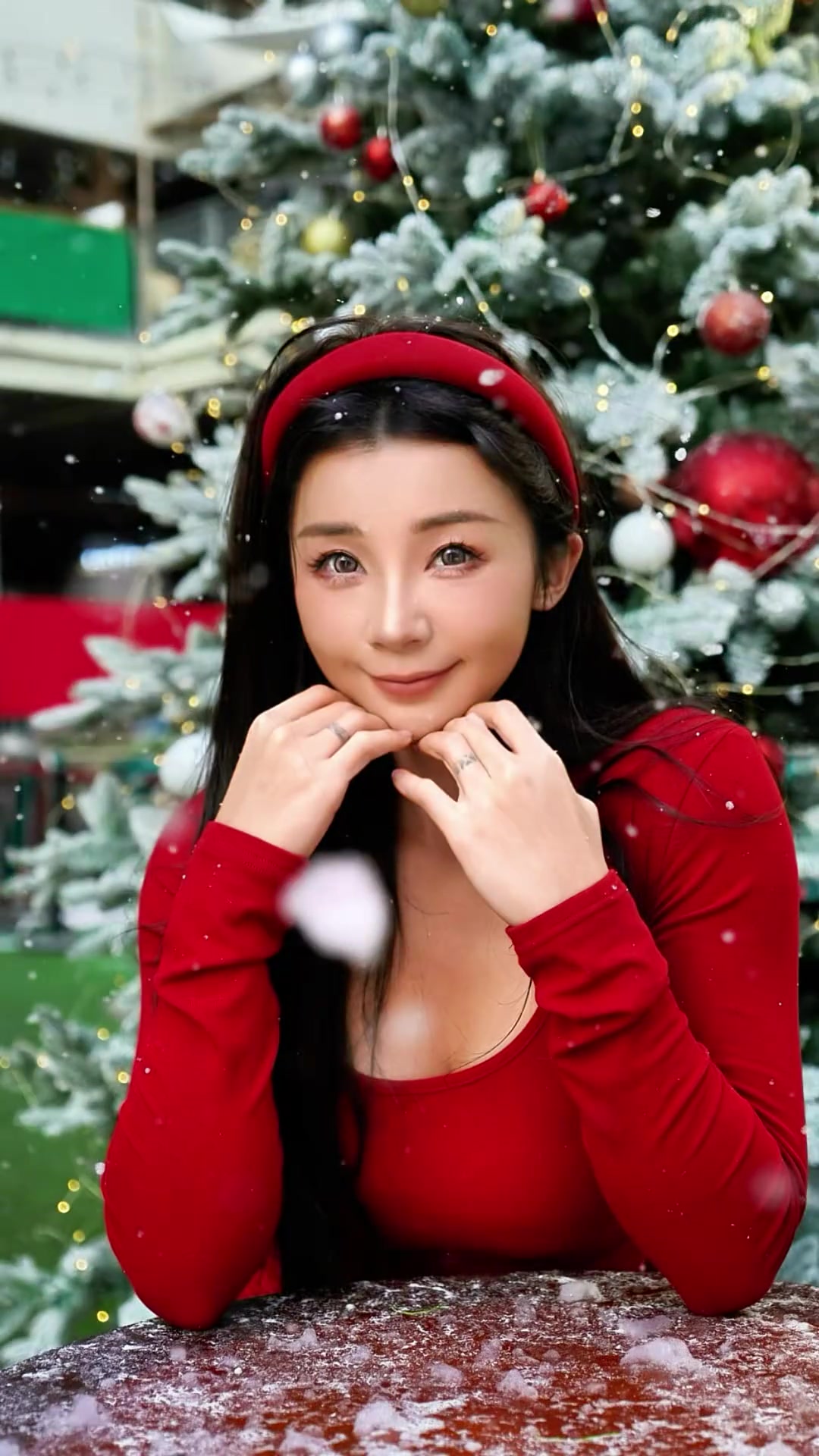 张曼源晒视频：平平安安的平安夜要怎么过？????