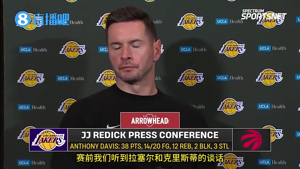 赛季初克里斯蒂状态低迷时，拉塞尔主动给予帮助！雷迪克也对此进行了称赞