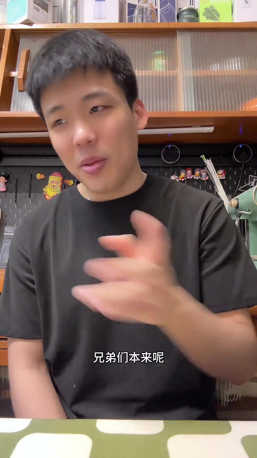 沃克情人追杀到意大利，王楚琪：直到身体被榨干????