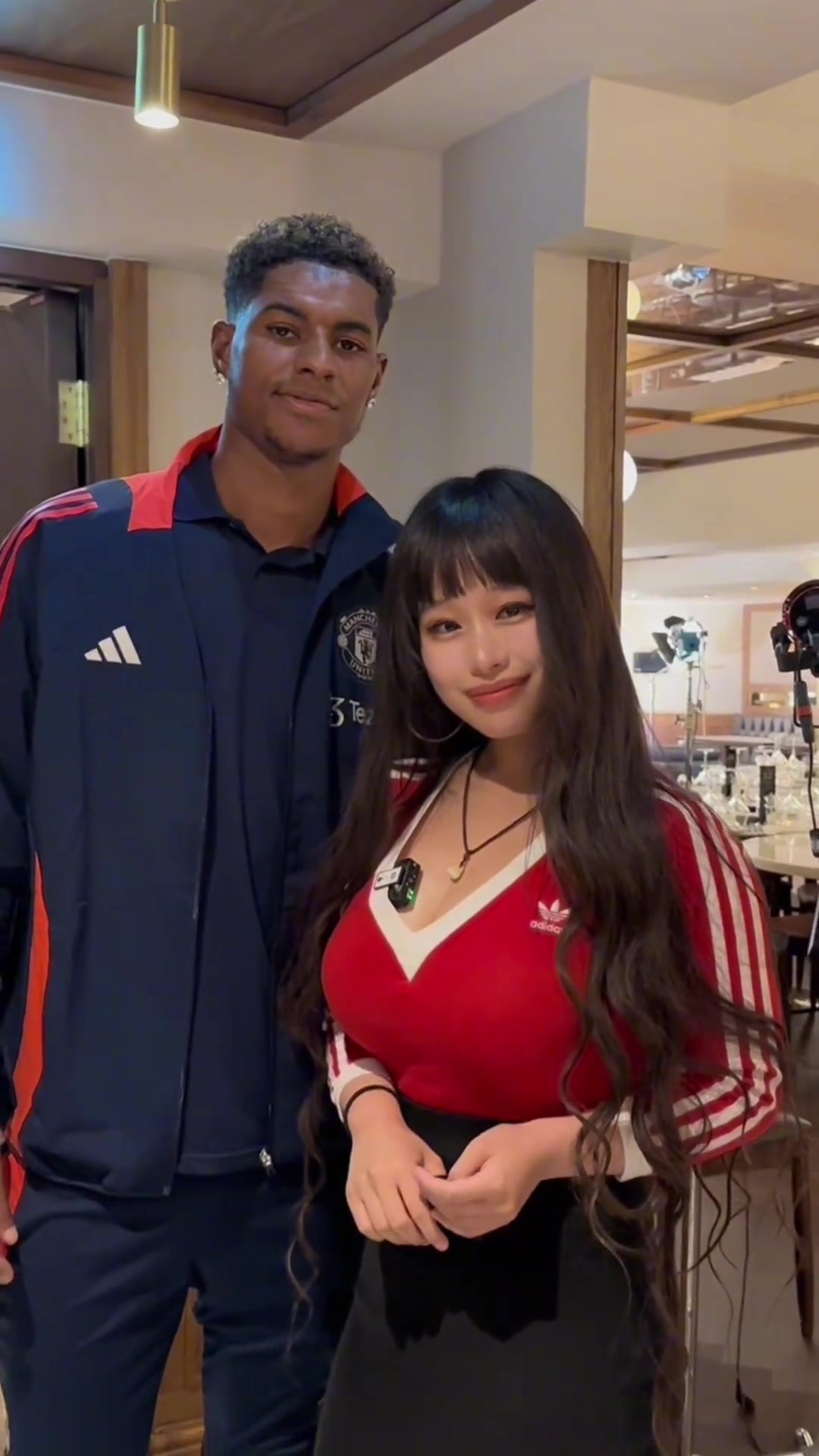 大老师晒出和拉什福德的合影????大老师真不愧是大老师！！