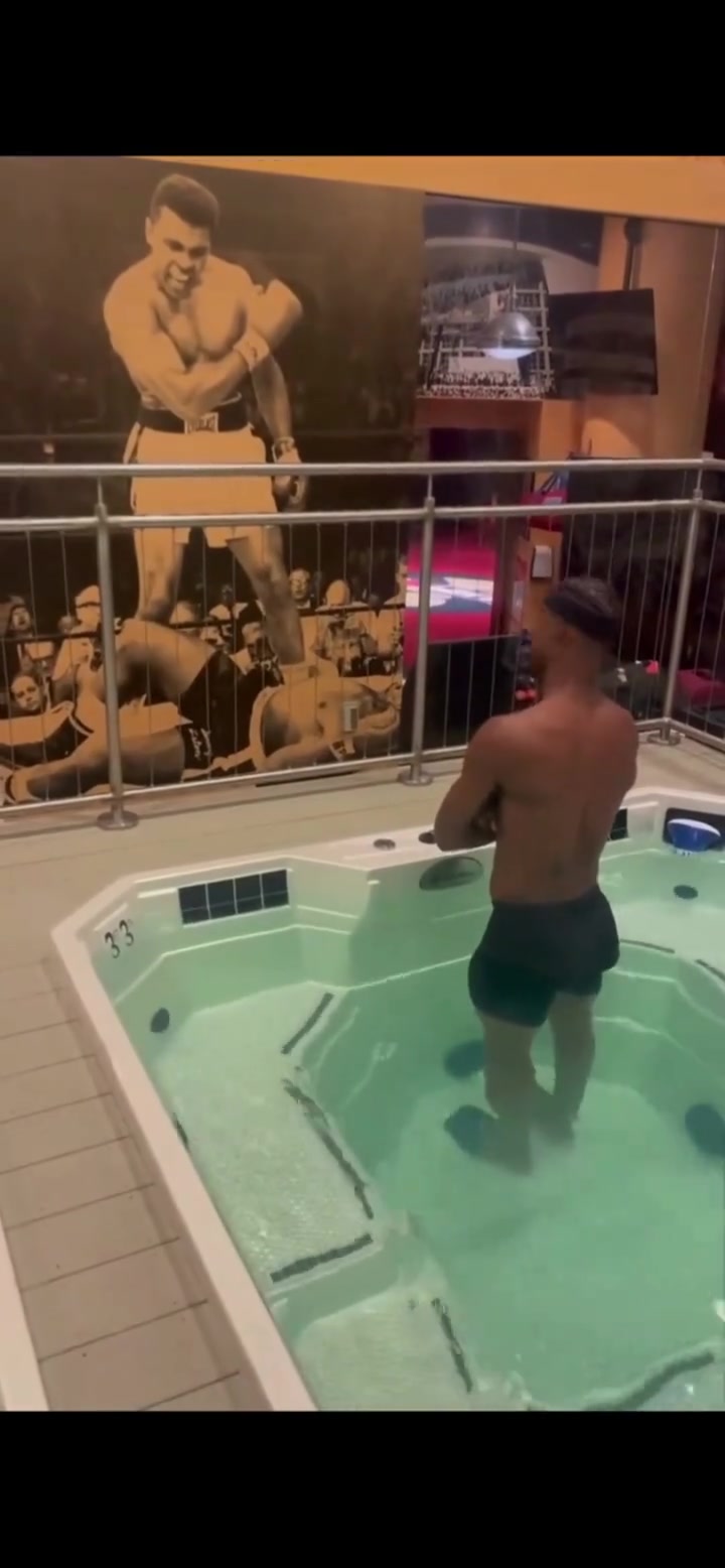 难怪这么硬！巴特勒每次训练完都会冷浴恢复体能????????????