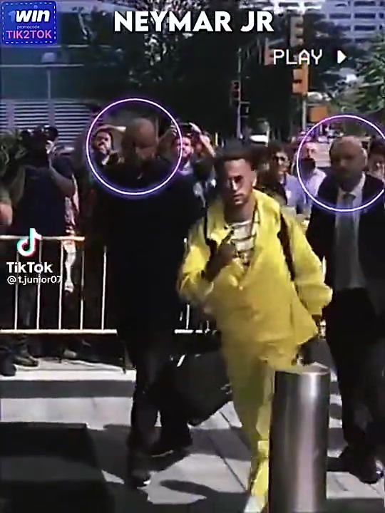 最后一个过分了！哈兰德和伊布根本不需要保镖????