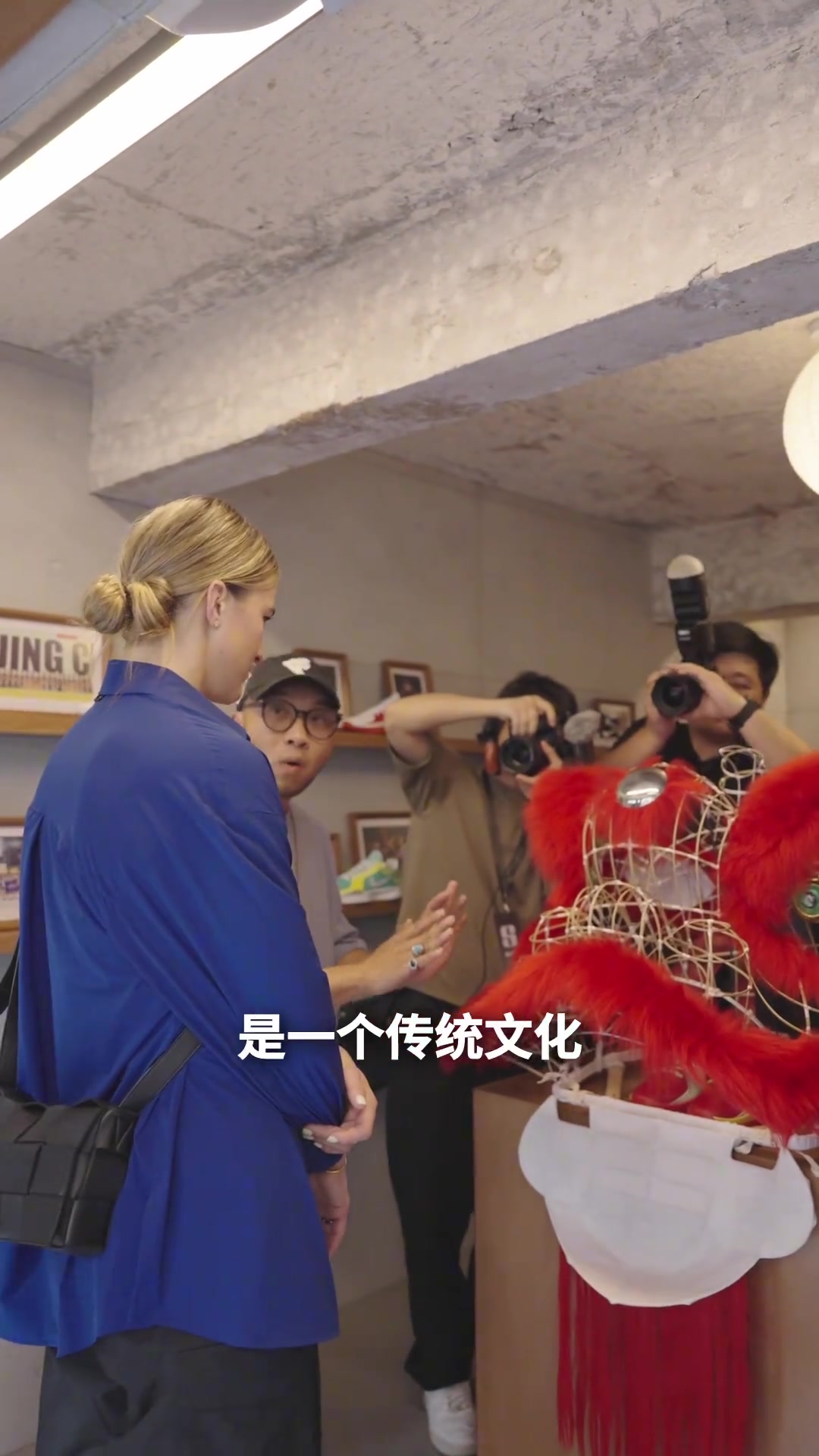 萨姐广州落地第一件事。 醒狮点睛，开工大吉！????