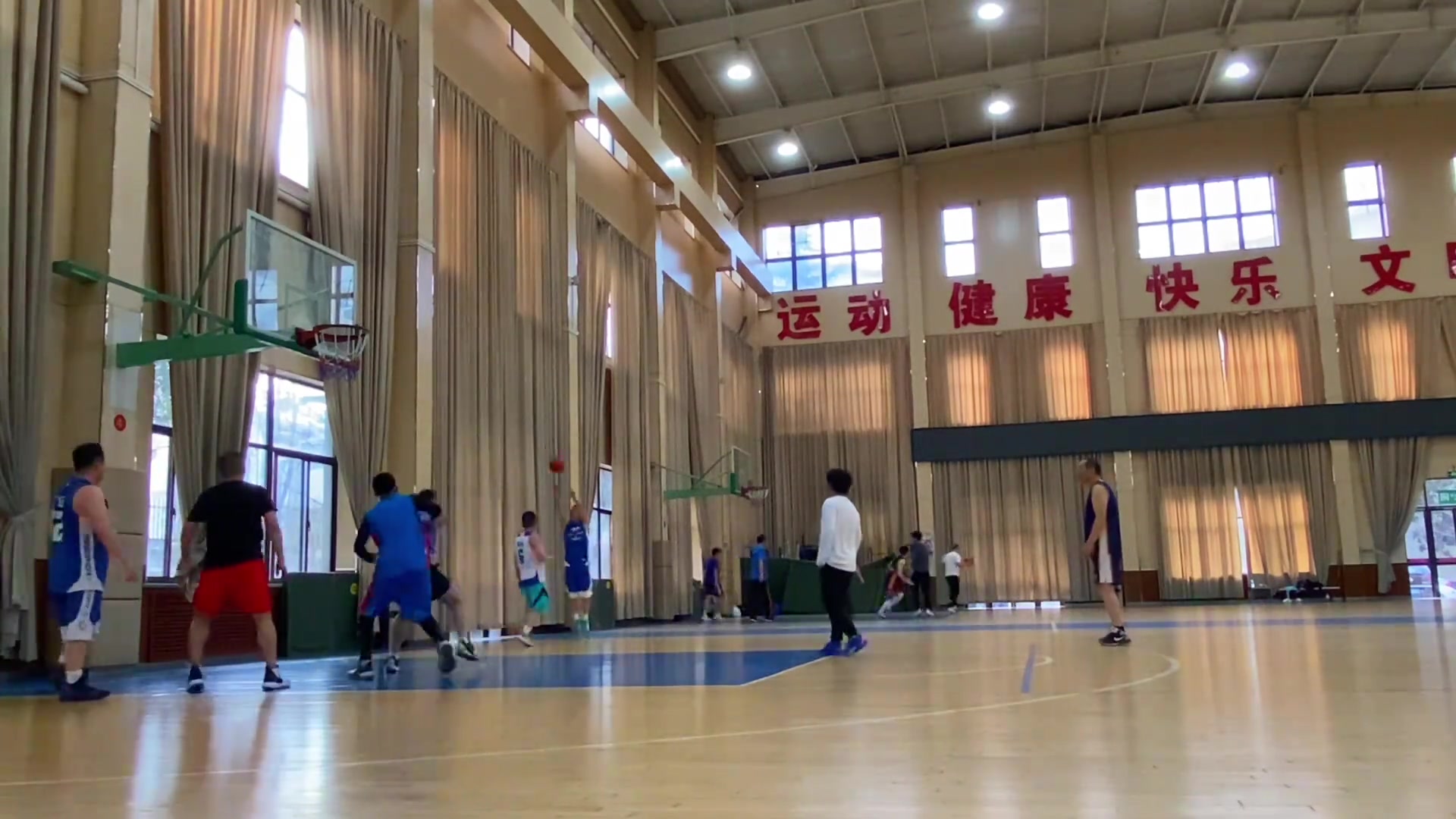 这拉啥架，有的脏动作就该被制裁????