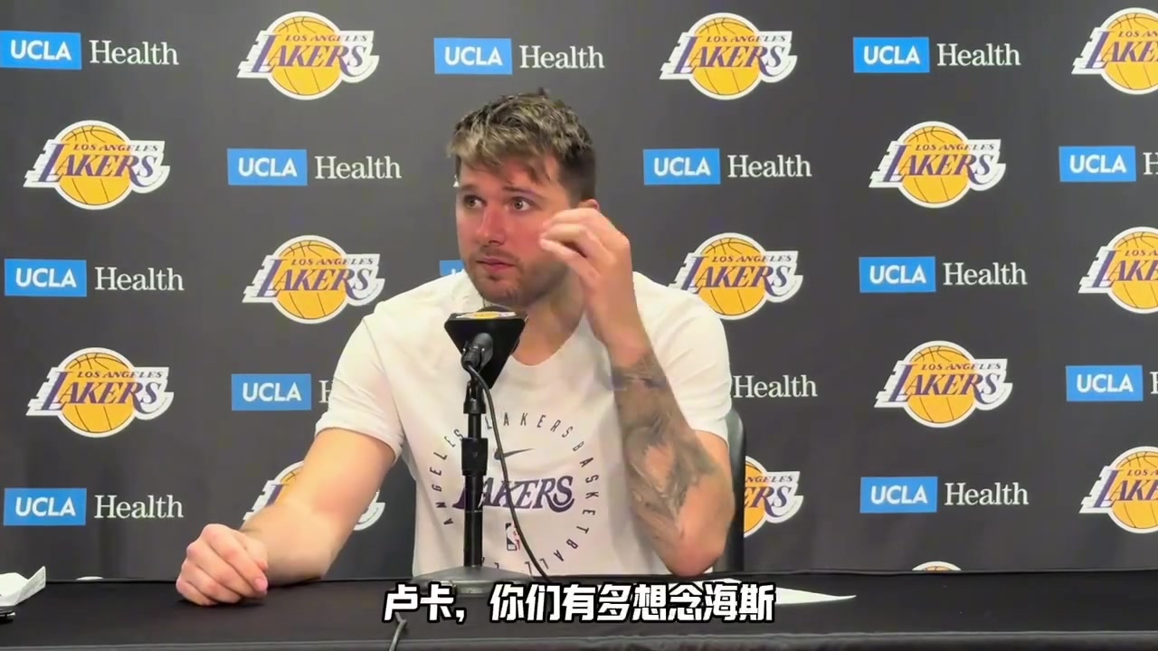 东契奇：吃饼也是个技术活，海斯做得很好！????