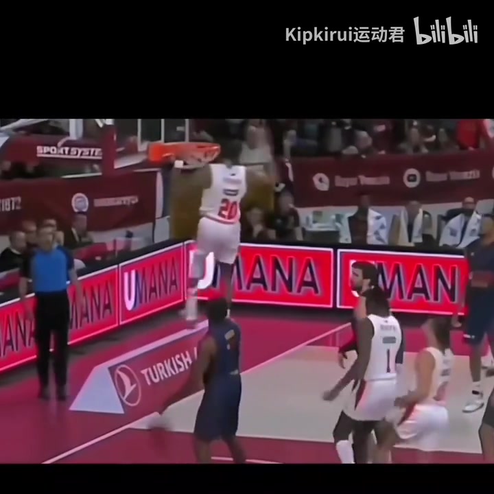 这是人类？真正的“起飞扣篮”！视觉冲击感太炸裂了！