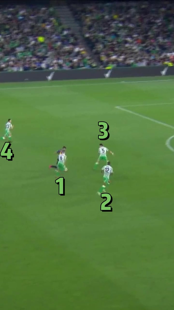 1V4很难吗？苏牙：你们一起上吧！哥也不怕！