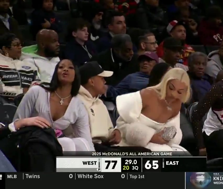 WNBA最美的几个女的都在这里了????