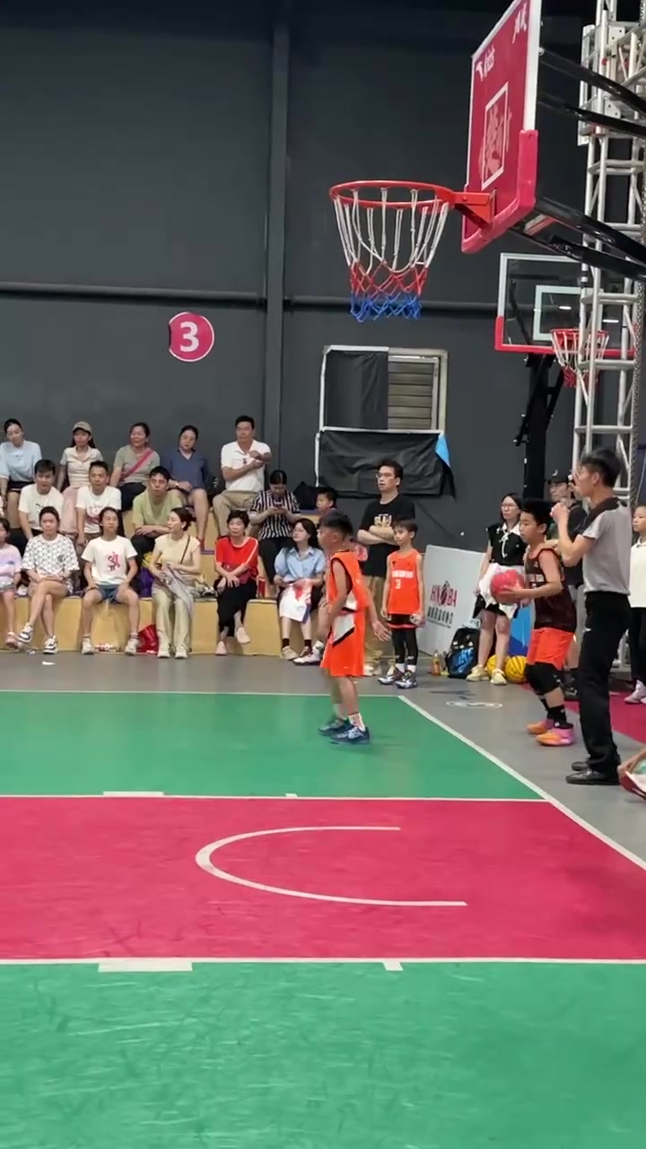 这么小就懂这个套路，后生可畏?