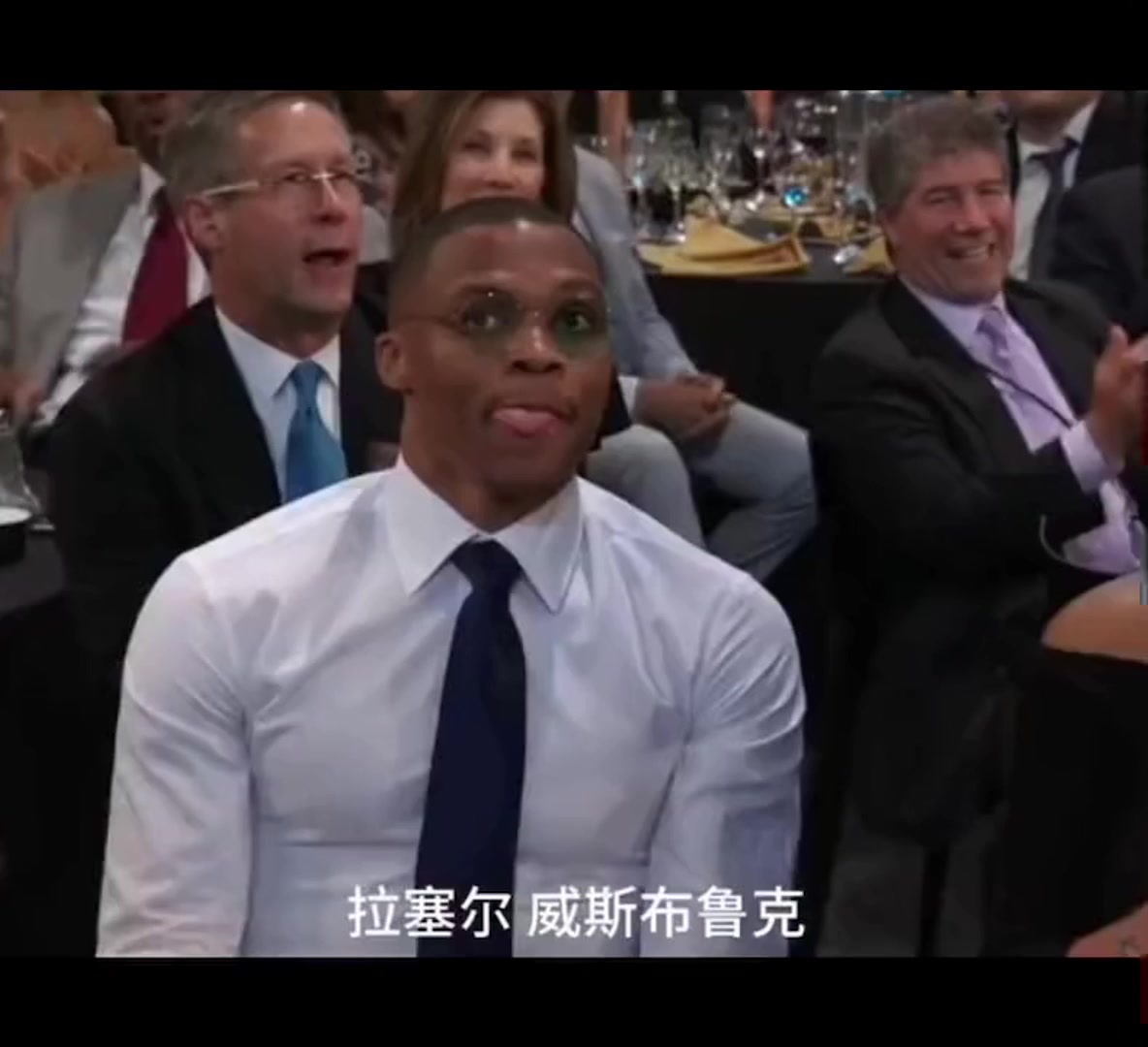 今天SGA拿到MVP！而雷霆上一个MVP正是17年的威少~