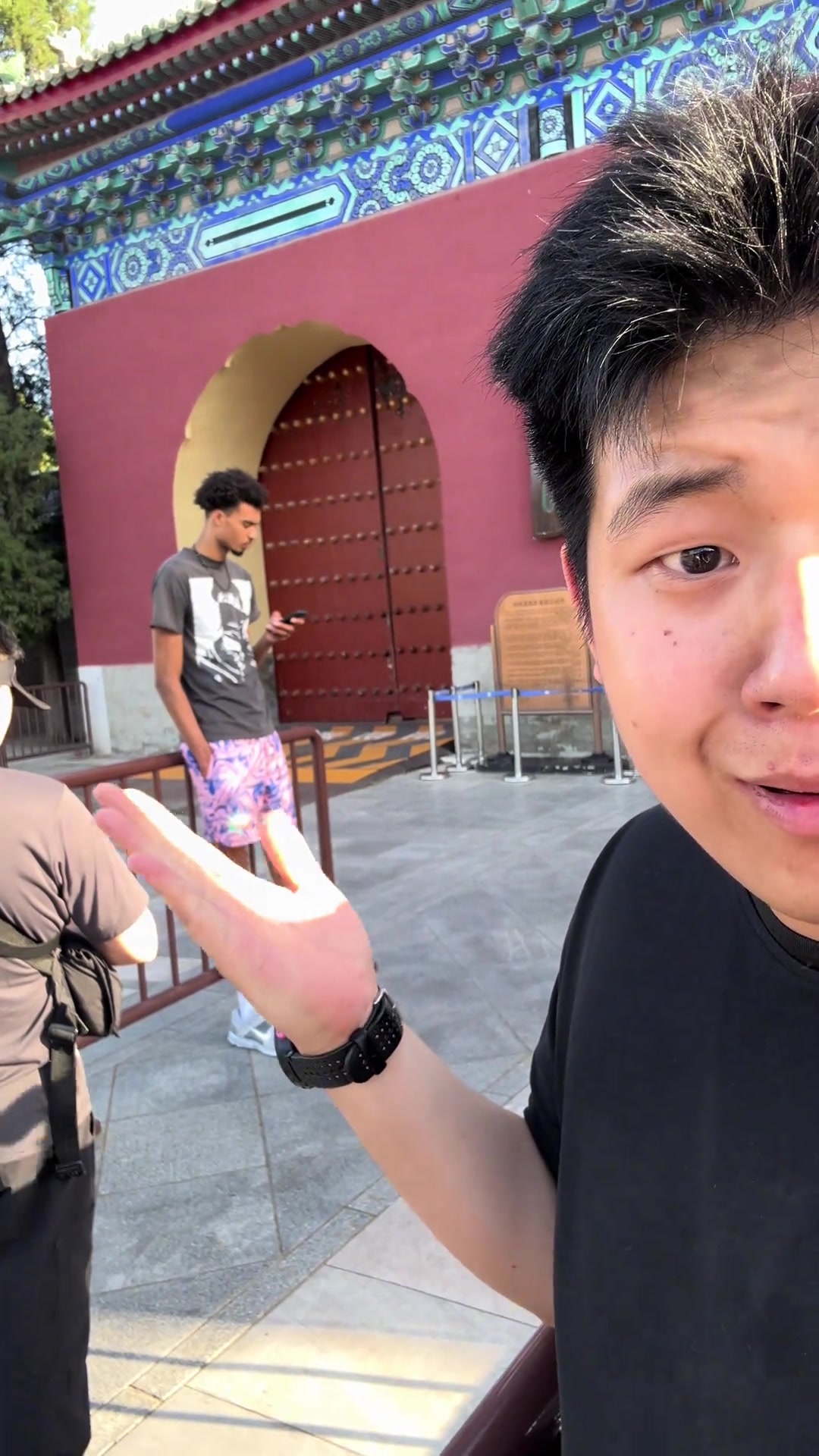 ?兄弟们！看看这是谁！?