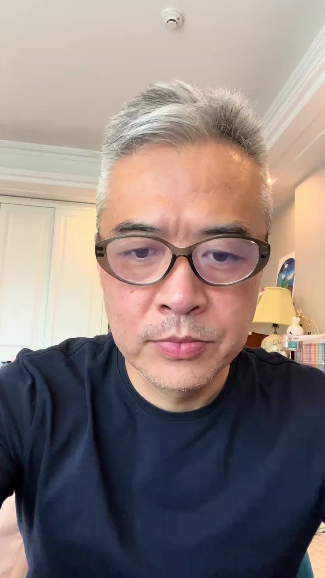 担忧！段暄：可以在拼抢上做文章 但对国足体能很担心