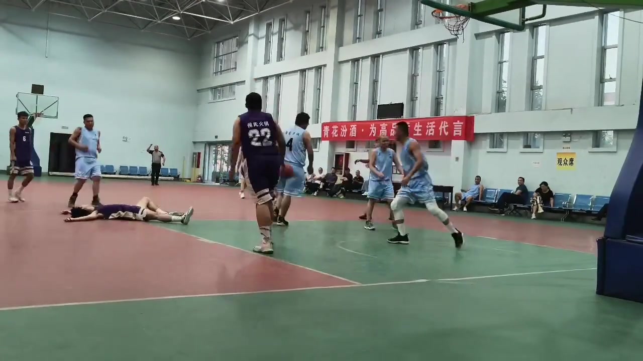 体型已经大优势了，还出招就过分了啊
