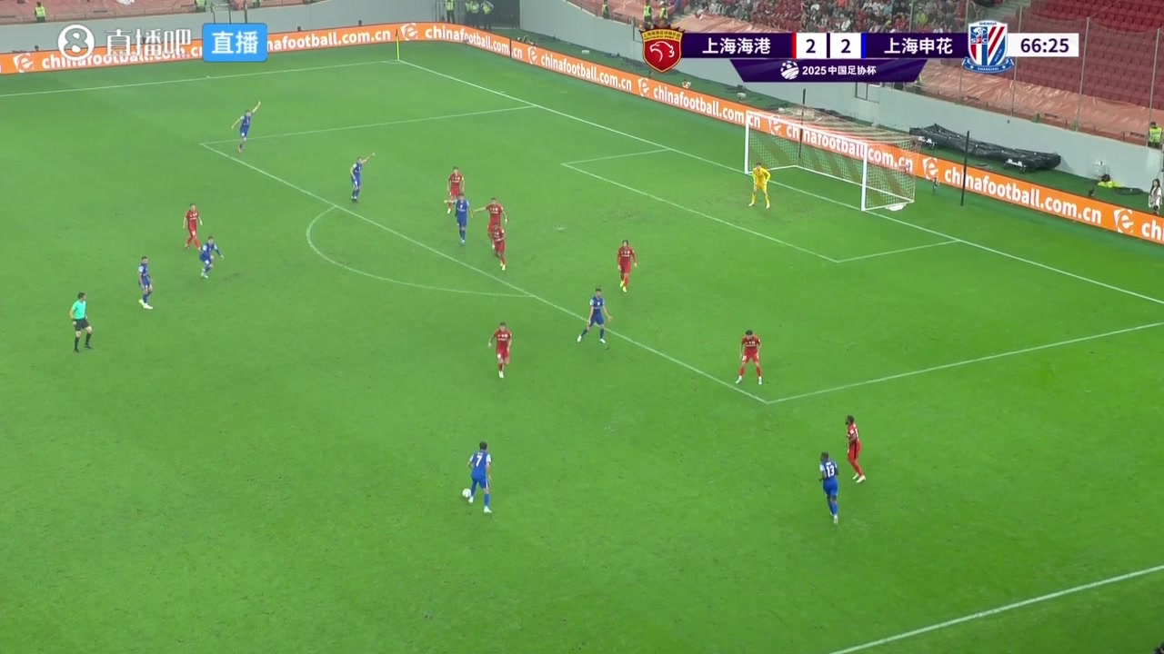 颜骏凌尽力了！路易斯抢射戴帽！申花3-2再度领先海港