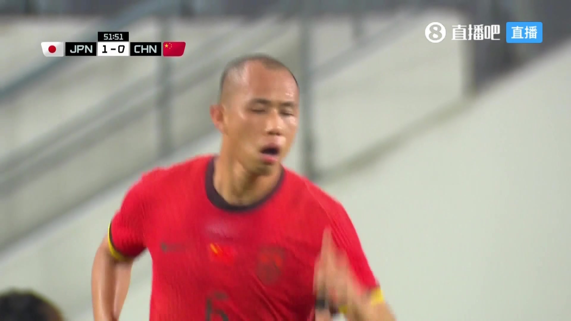 单后腰这块?！董路：黄政宇都前插啦，想当法比安鲁伊斯啊