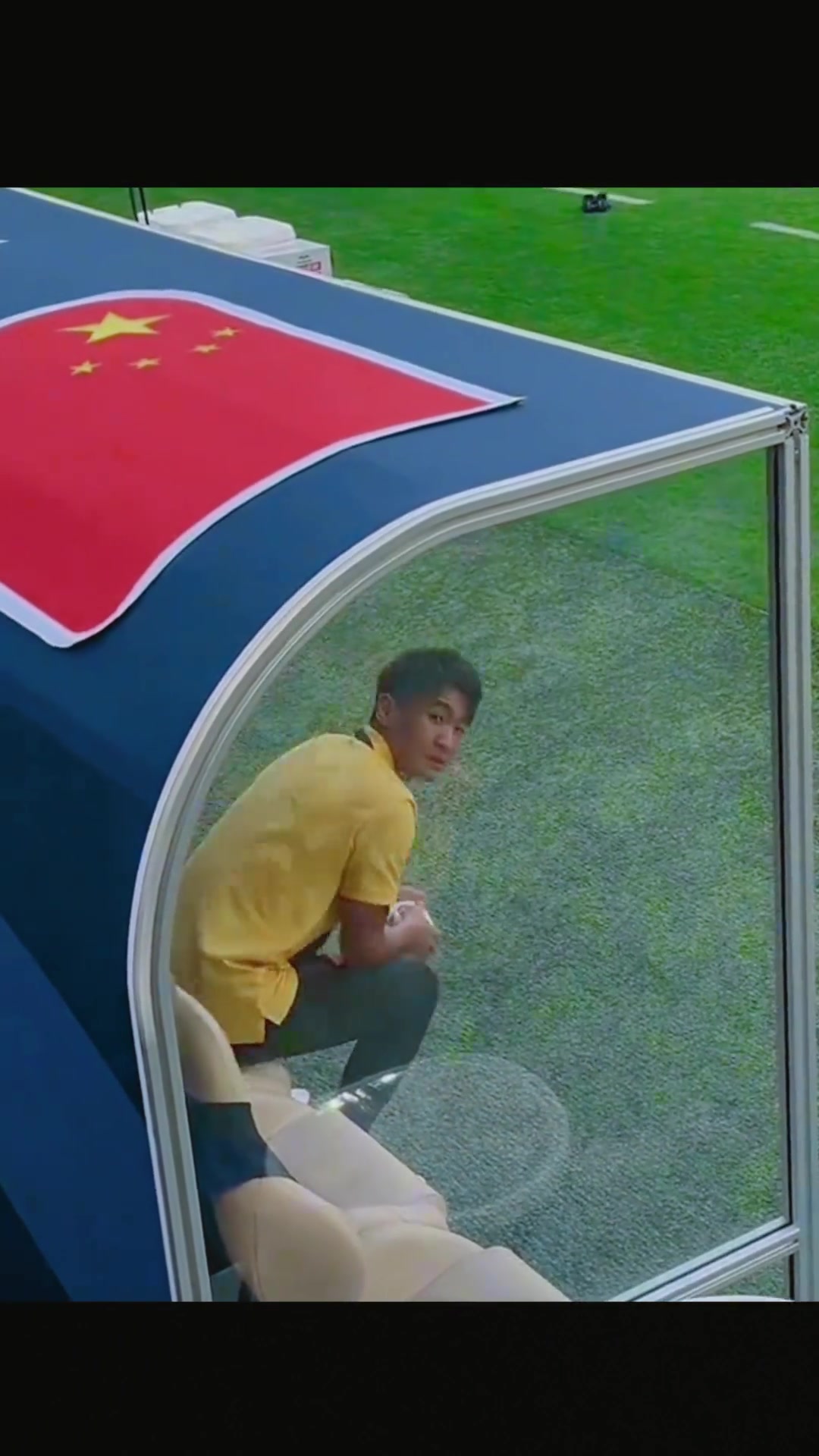 你这一声韦世豪，把豪哥都干懵了?