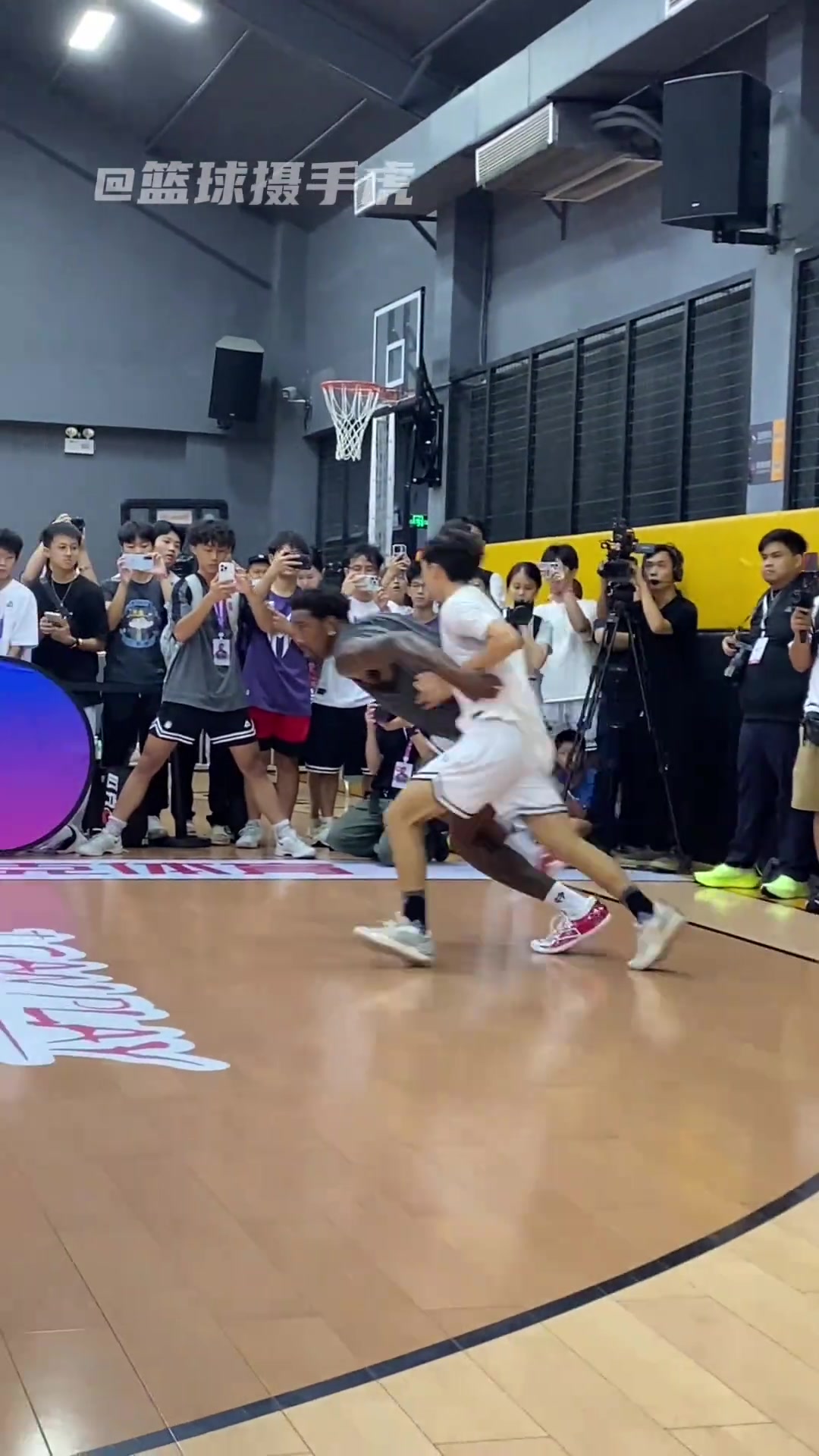 NBA现役球星打球真不开玩笑?
