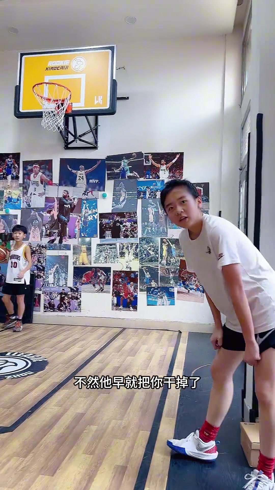 血脉压制！奥妮尔姐1v1小菜鸡依旧靠坐打碾压 但弟弟技术更佳