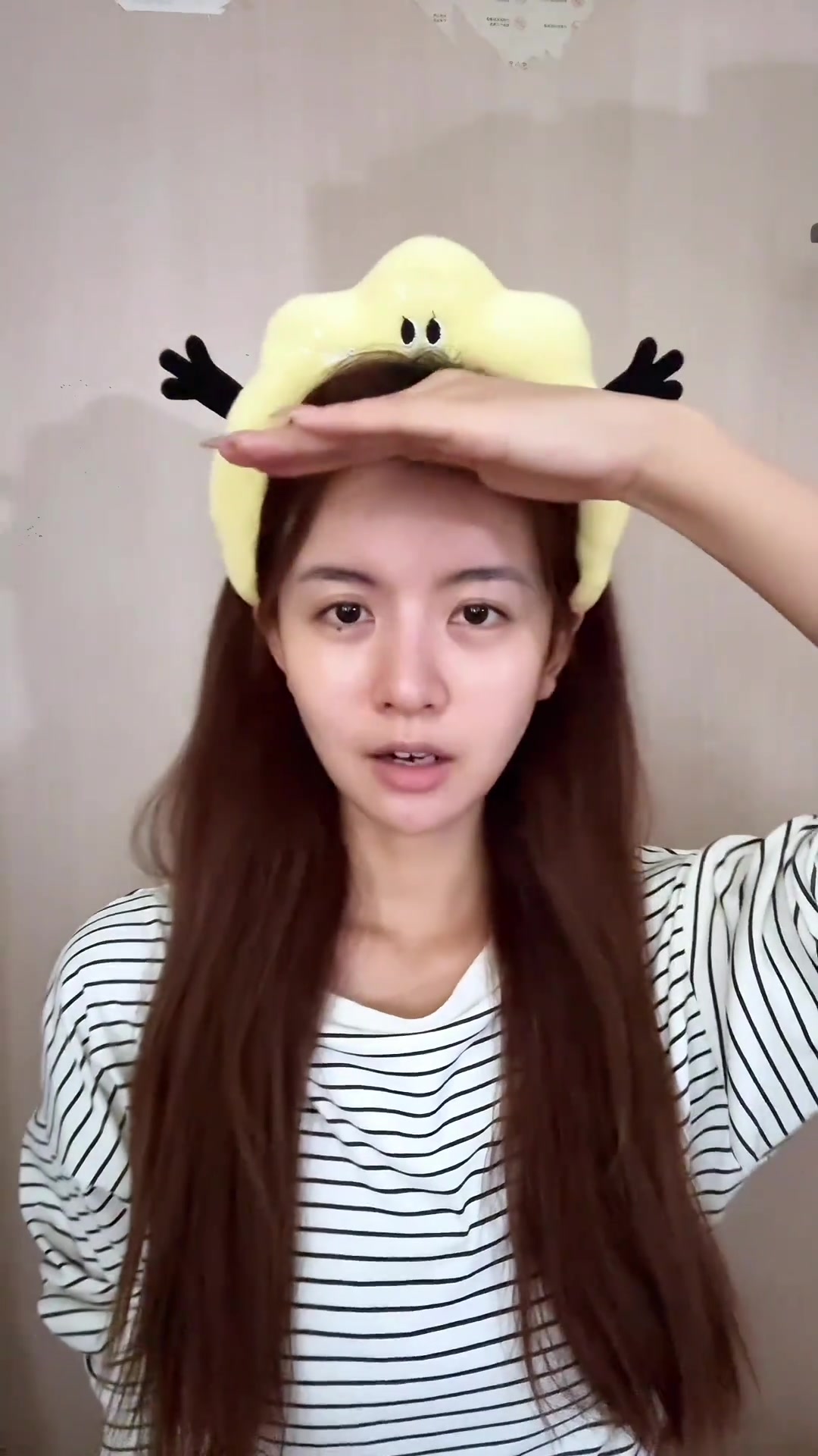 这底子是真好！女主播炼炼晒素颜&妆后反差：今天不当甜妹了~