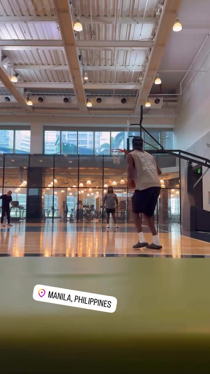 游刃有余的投射！拖鞋射手以赛亚乔！