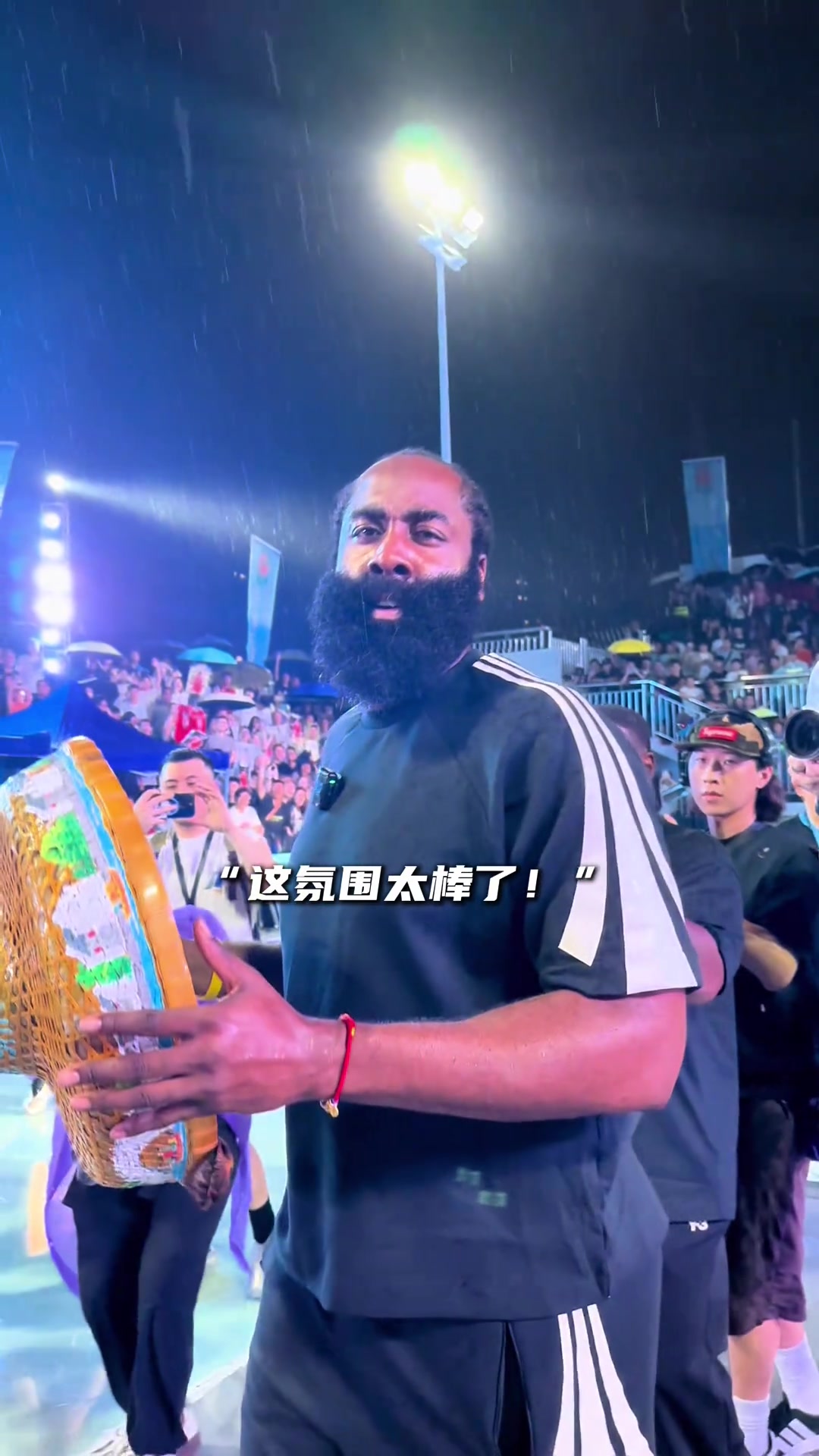 登哥简直就是宠粉王子?