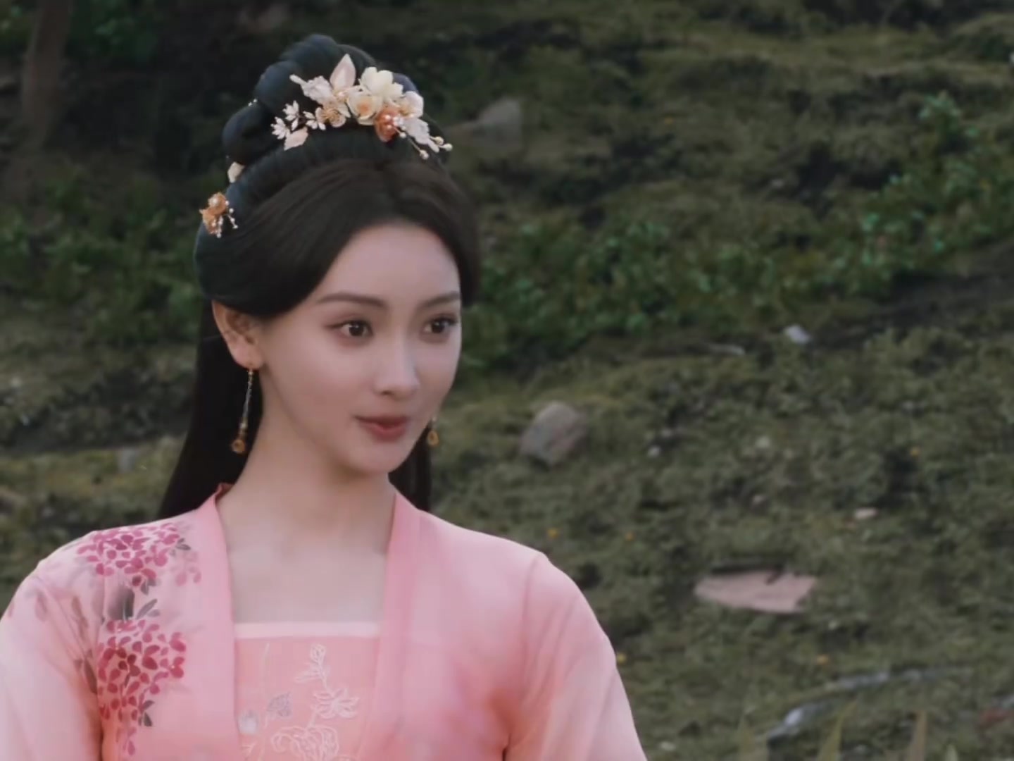 真漂亮啊！美女主播金佳悦晒凡人修仙传剧集：庆祝韩师兄结婴了~
