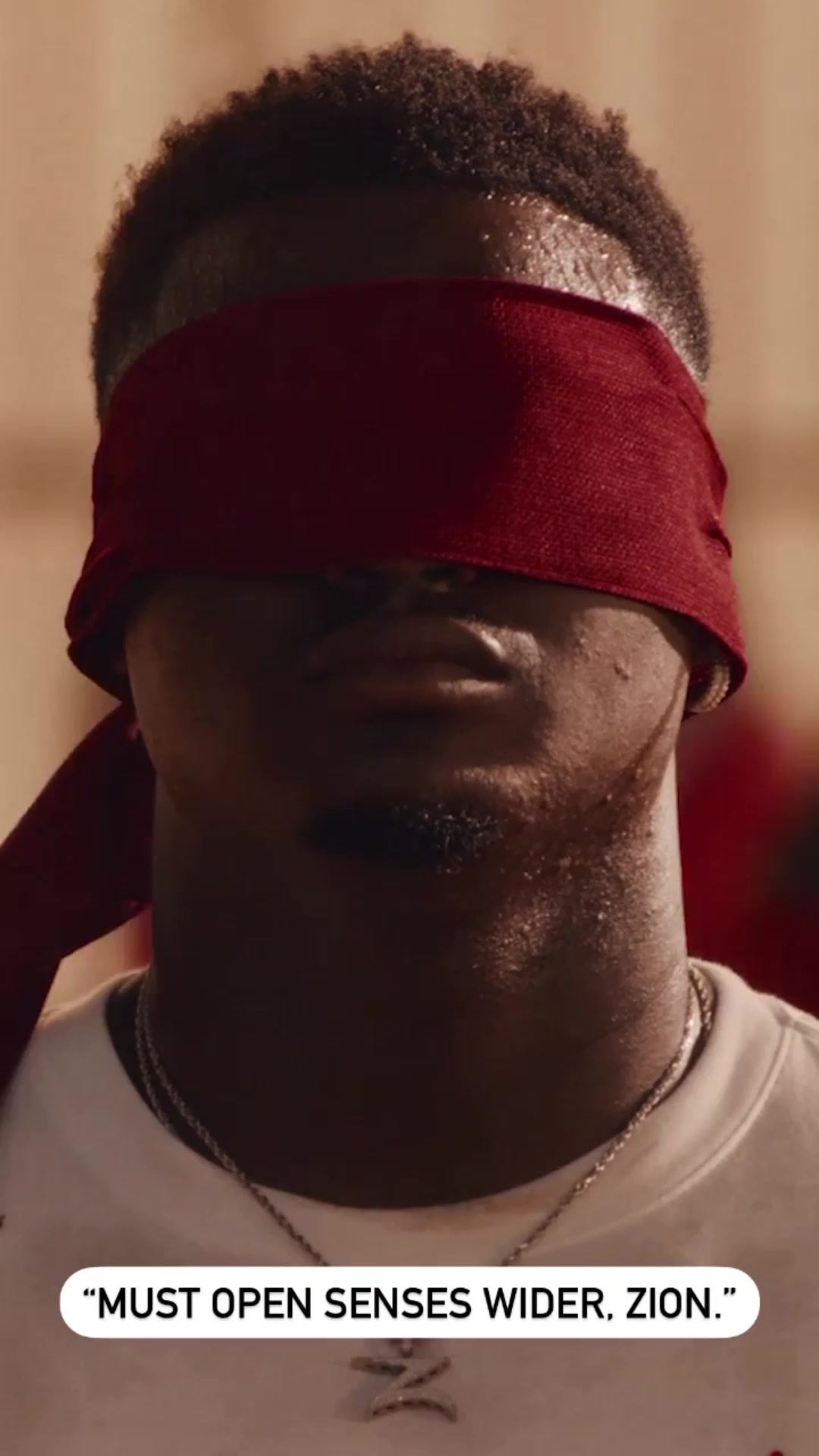 AJ官方晒锡安2代广告视频：他能完成蒙眼扣篮吗？
