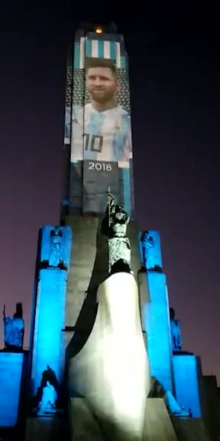 阿根廷罗萨里奥国旗纪念碑上的梅西