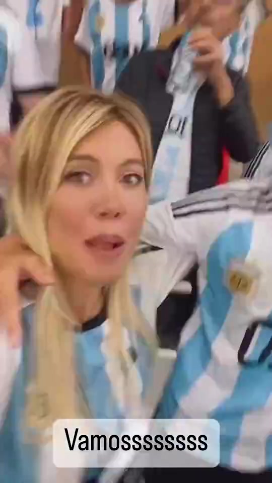 旺达晒视频激动庆祝阿根廷夺冠
