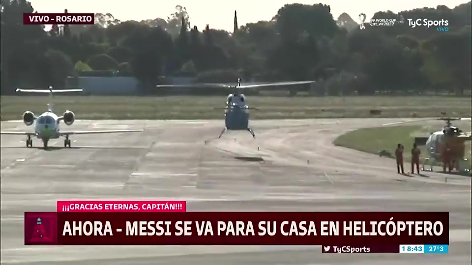 荣归故里！夺冠游行结束，梅西和迪马利亚乘直升机回罗萨里奥????