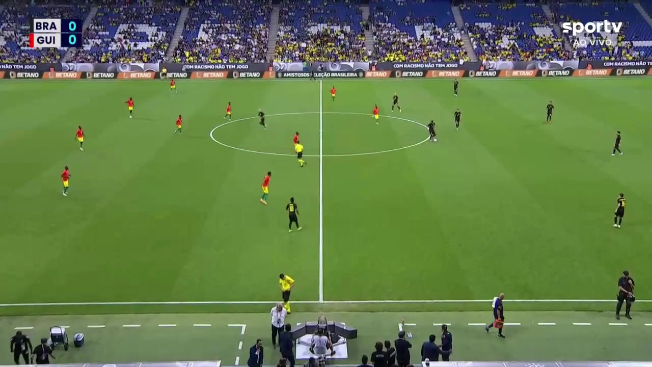 【集锦】友谊赛-罗德里戈破门维尼修斯点射 巴西4-1胜几内亚