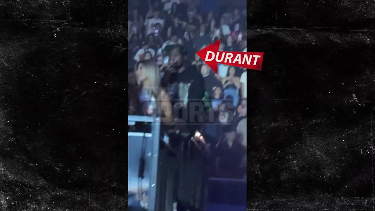 这气质绝了！有人拍到杜兰特在Drake演唱会上抽烟????
