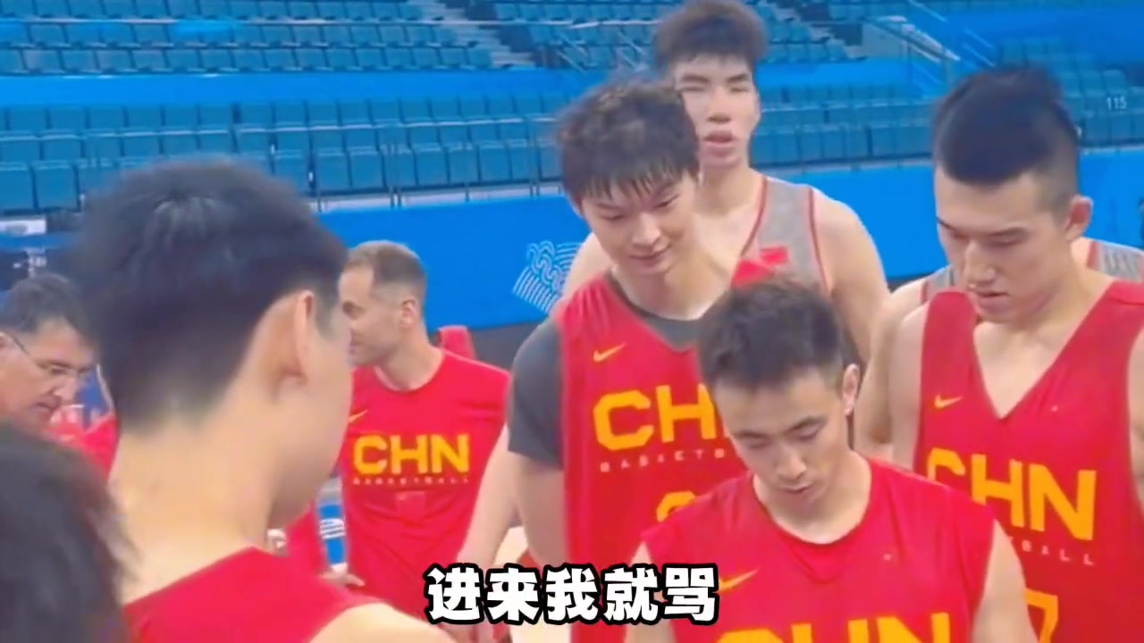 杨毅：国家队战绩是项目领导的免死金牌！中国女篮就是最好的例子