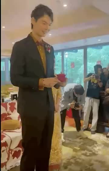恭喜！王哲林低调完婚，杜锋郭士强等球员教练均参加了婚礼