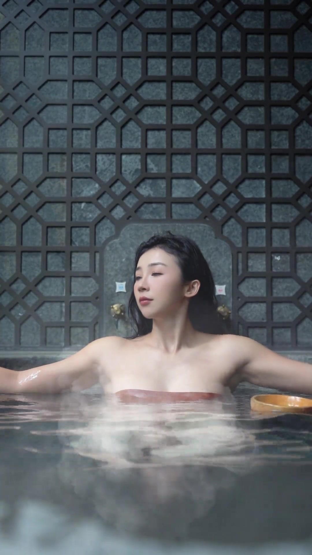 张曼源：深圳也终于是到了泡温泉的温度