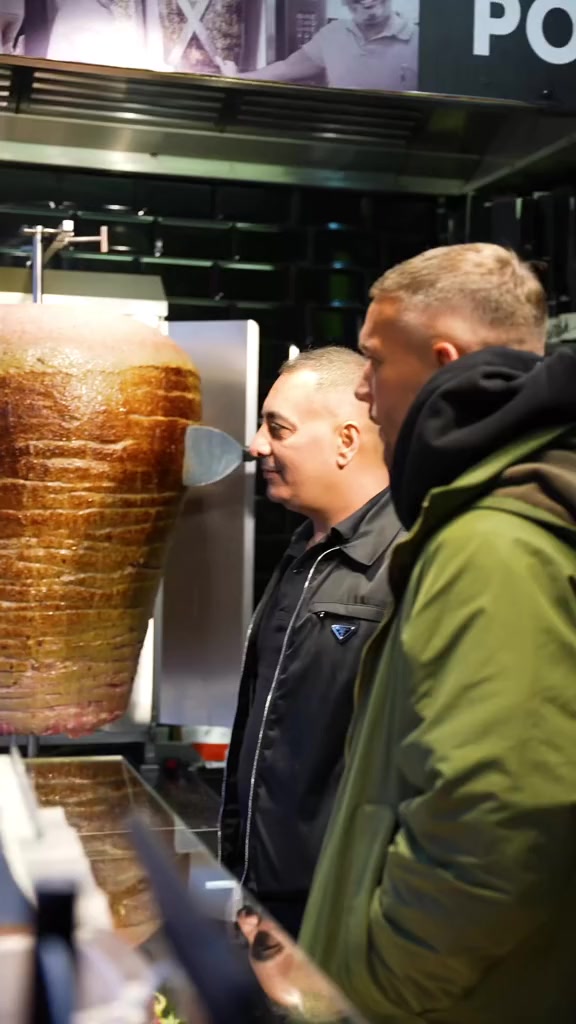转型成功，波多尔斯基烤肉店风靡欧洲
